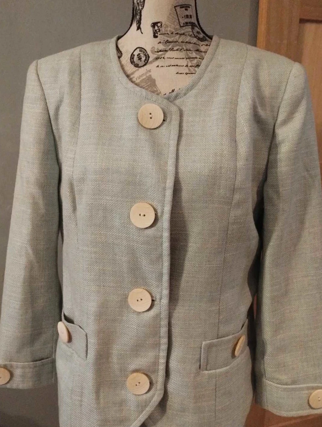 Conjunto de traje y falda hecho a mano, azul claro, botones grandes, forro T40 – photo 2